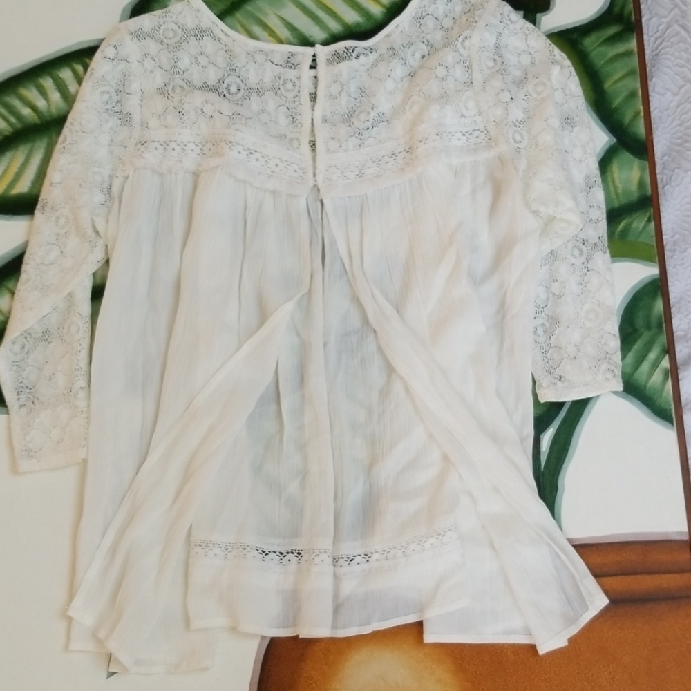 Ungee USA Longsleeve gauze & lace white top blouse - Picture 4 of 8